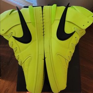 Sale authentic Nike Dunk x Ambush. These shoes have been authenticated by eBay.